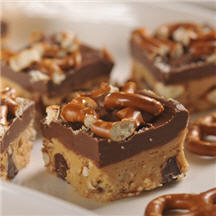 No-Bake Sweet & Salty Peanut Butter Pretzel Bars