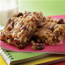Sweet & Salty Chewy Pecan Bars