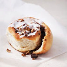 Iced Cranberry Raisinets Cinnamon Rolls