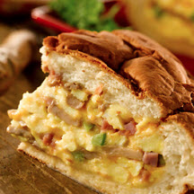 Breakfast-In-The-Round