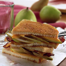 Breakfast Pear and Bacon Grilled Sandwich