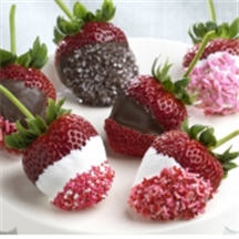 Chocolate-Covered Strawberries with Sprinkles