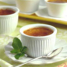 Cr&egrave;me Br&ucirc;l&eacute;e with Spiced Rum