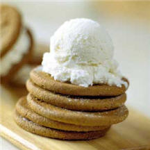 Old Fashioned Vanilla Bean Ice Cream