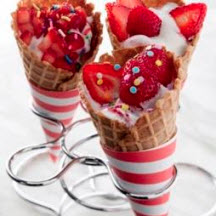 Strawberry Yogurt Cones