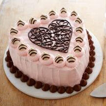 Hershey's Hugs & Kisses Valentine's Cake
