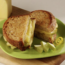Grilled Havarti Sandwich with Spiced Apples