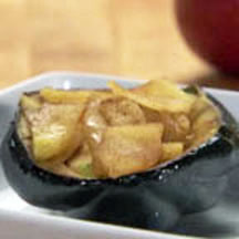 Acorn Squash Stuffed with Spicy Apples