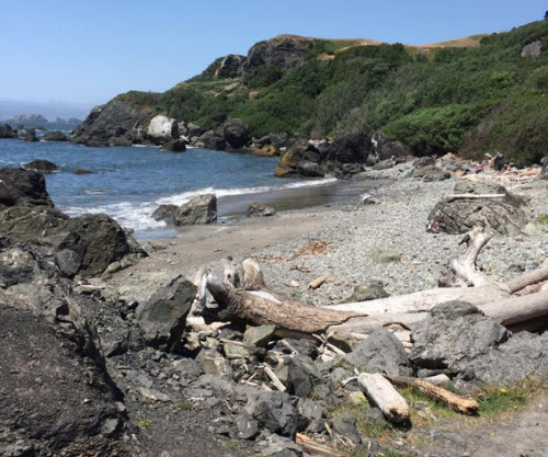 A cove at Harris Beach in Brookings, Oregon.