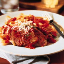Mediterranean Steak & Pasta with Tomato-Olive Sauce