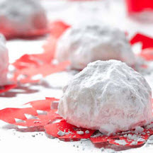 Almond-Apricot Snowballs