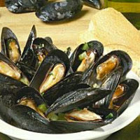 Mussels in Ginger and Lemongrass Broth