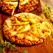Pear Pizza with Caramelized Onions and Prosciutto