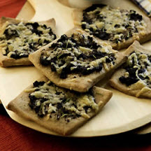 Tapenade Pizza Minis